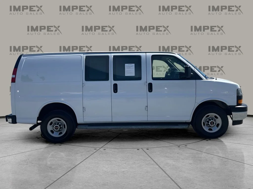 Used 2023 White GMC Work Van image 6