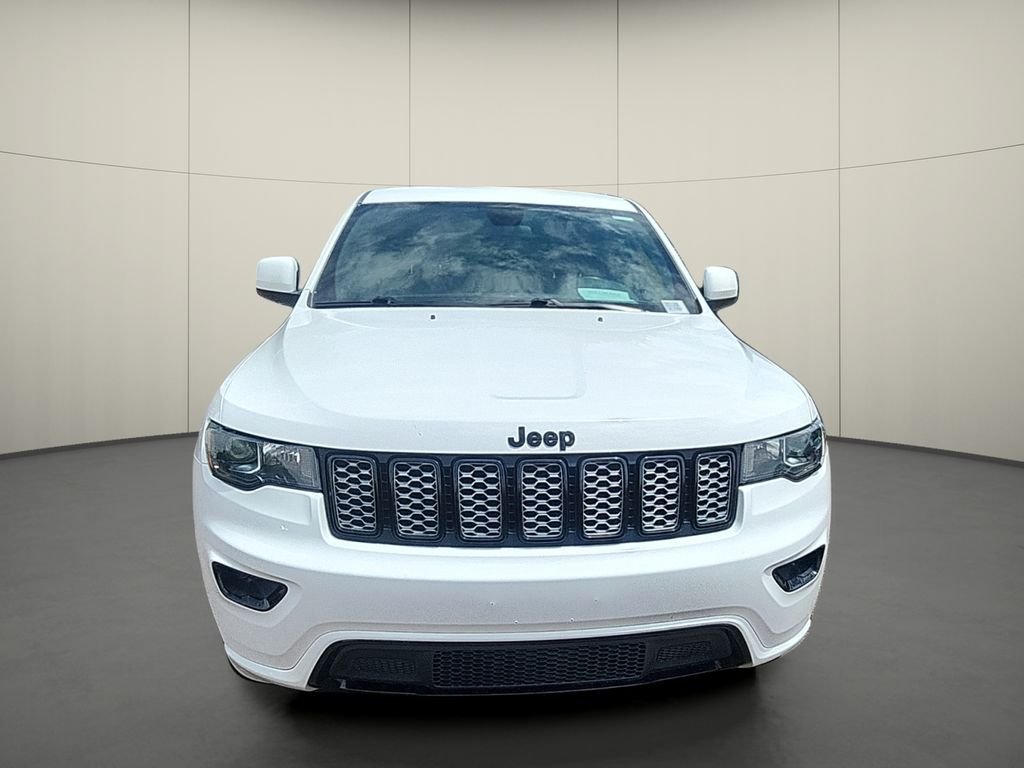 Used 2021 White Jeep Laredo X image 2