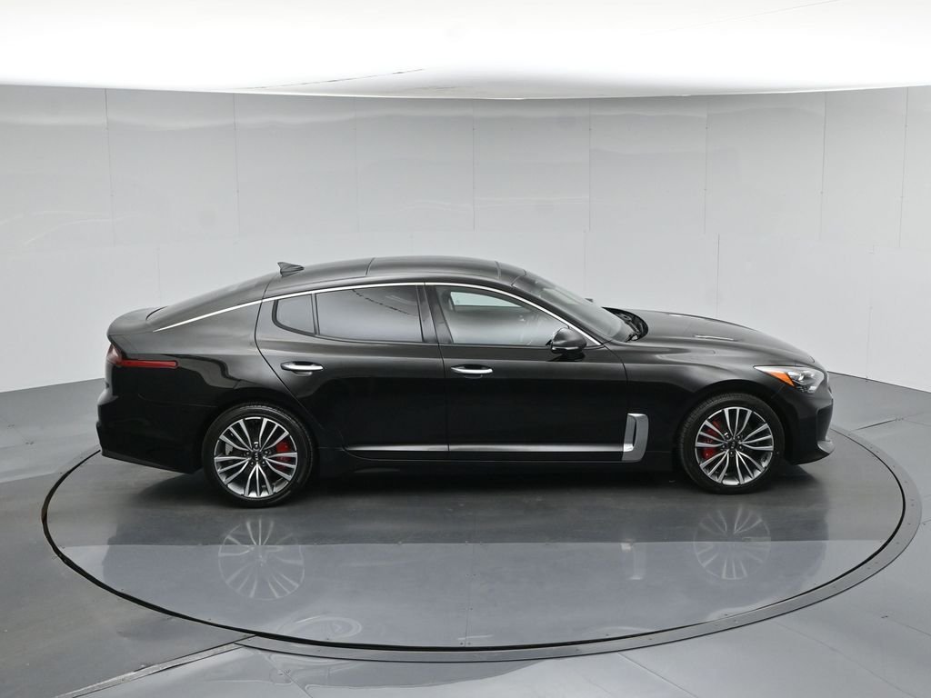 Used 2019 Black Kia Premium image 42