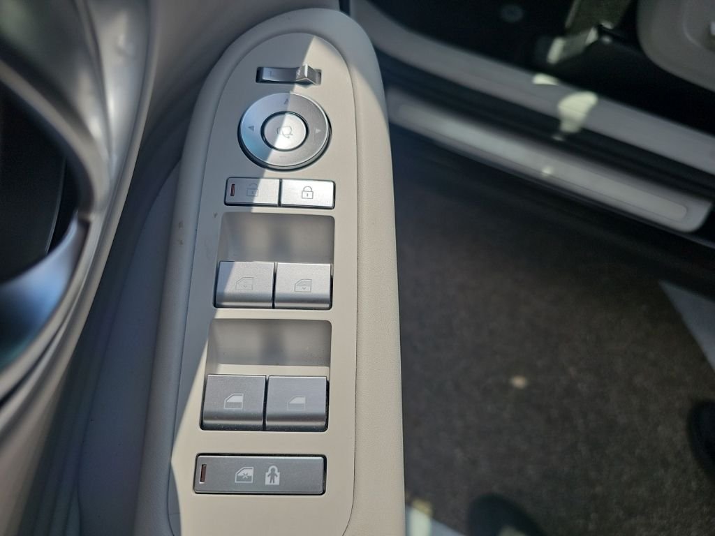 2026 Hyundai IONIQ 9 SEL - Photo 11
