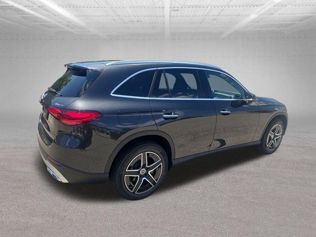 New 2026 Graphite Grey Metallic Mercedes-Benz GLC 300 image 5