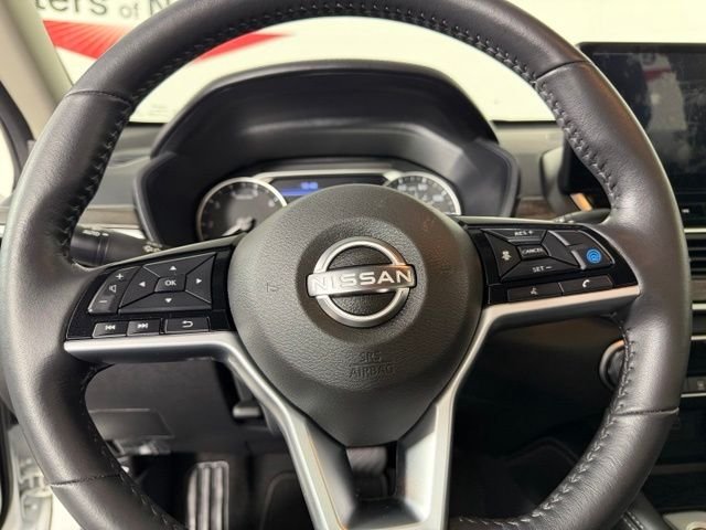 Used 2024 Pearl White Nissan 2.5 SL image 17
