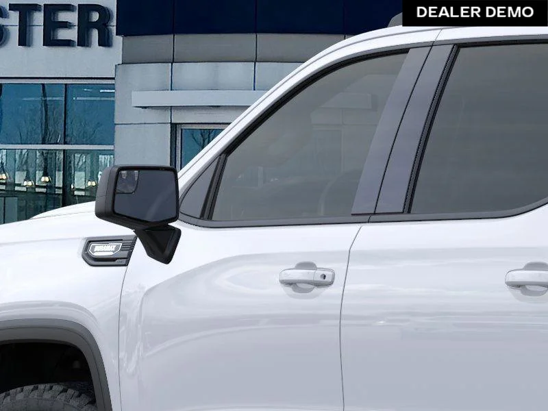Used 2025  GMC Elevation image 12