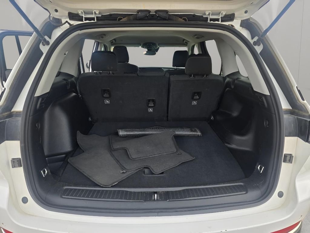 Used 2024 Bright White Clearcoat Jeep Laredo image 12