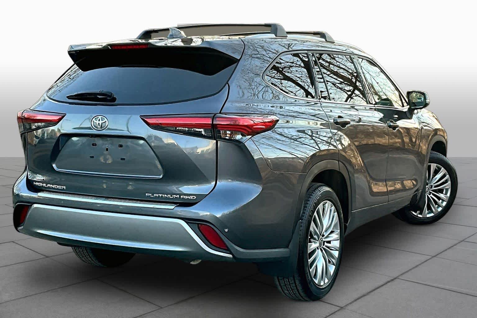 2023 Toyota Highlander Platinum - Photo 13