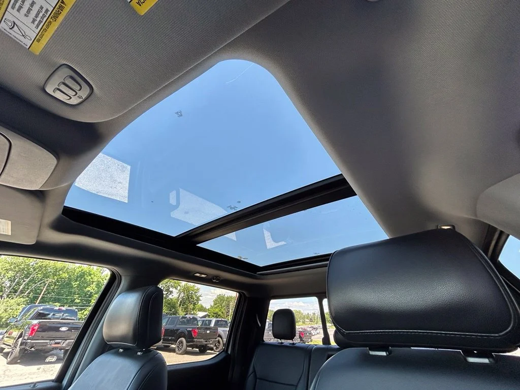 Used 2021 White Ford Lariat image 18