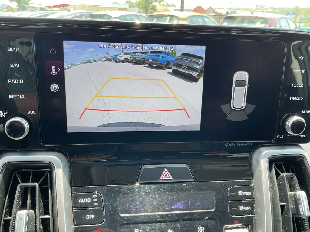 Certified Used 2022 Everlasting Silver Kia S image 32