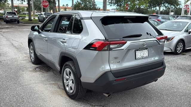 2025 Toyota RAV4 5