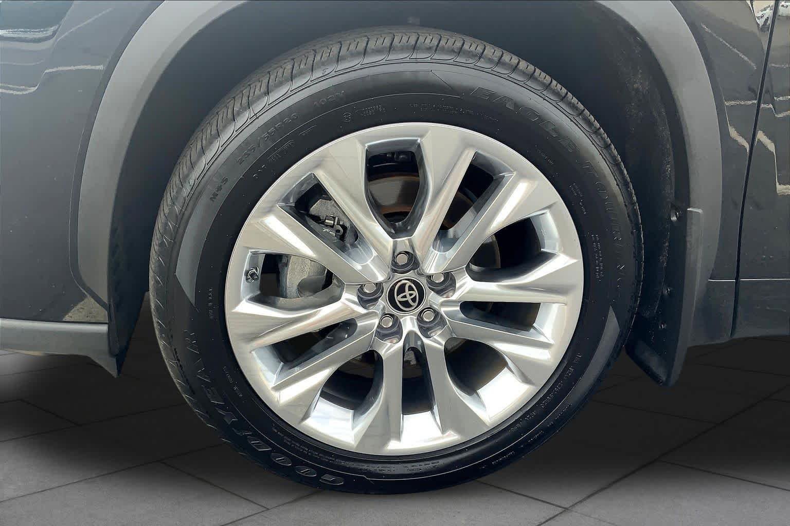 Used 2022 Midnight Black Metallic Toyota Limited image 21