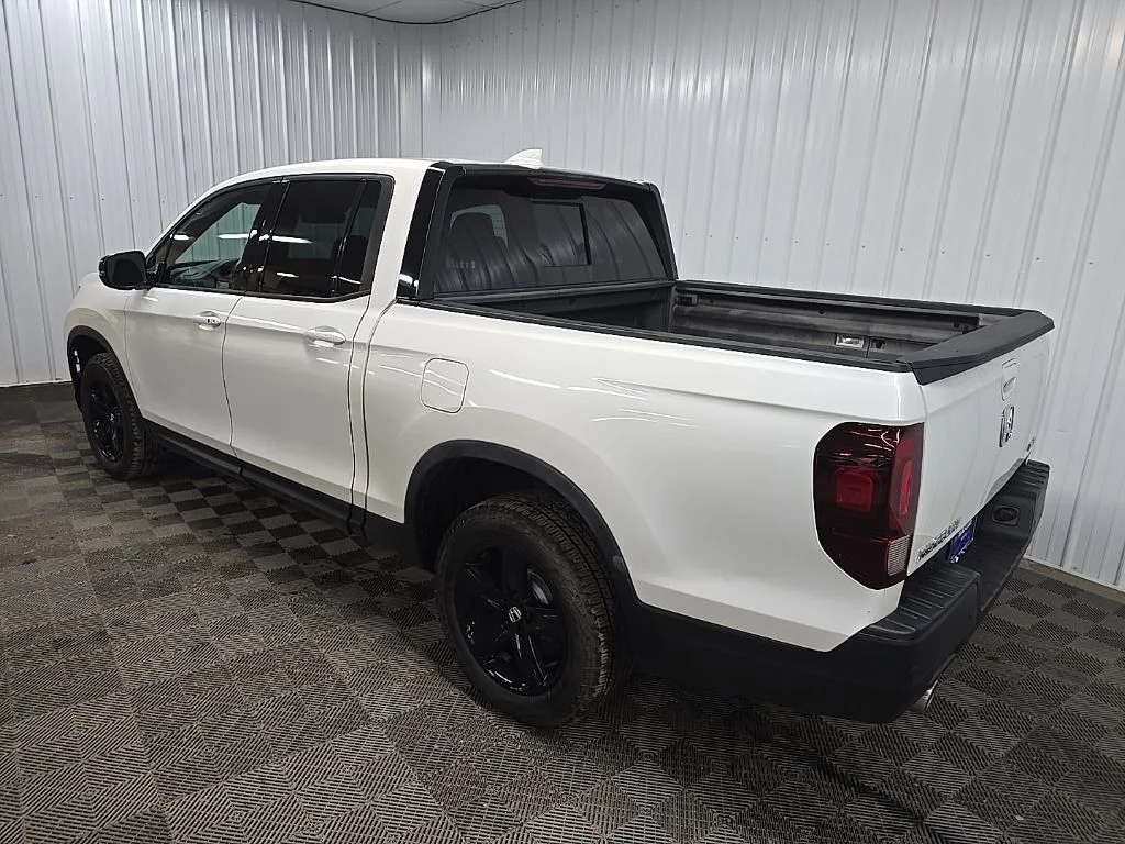2023 Honda Ridgeline Black Edition - Photo 9