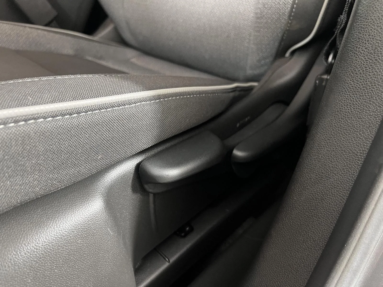 Used 2024 Sterling Gray Metallic Chevrolet LT image 19