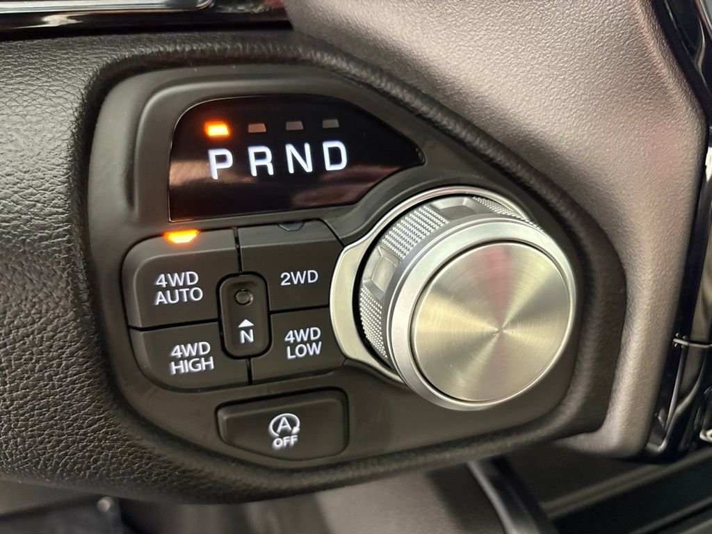 New 2026 Bright White Clear-Coat Exterior Paint RAM Laramie image 23