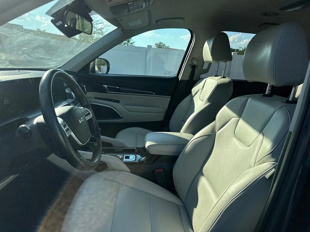 Used 2024 Gray Kia S image 10
