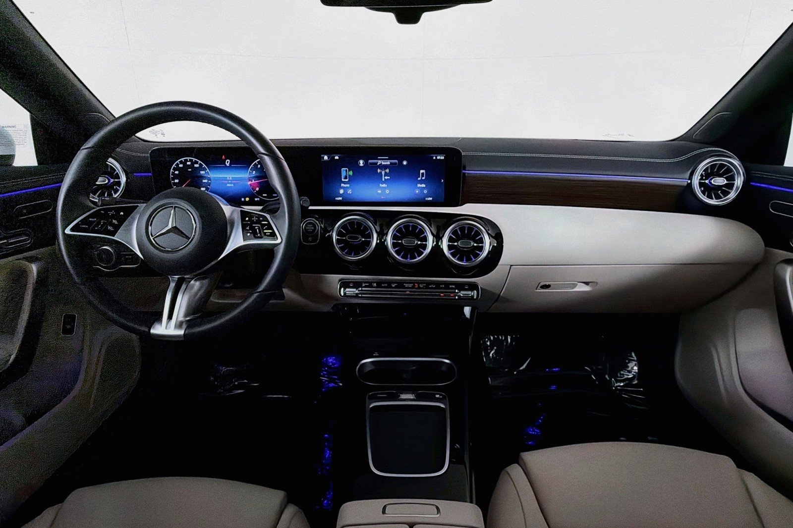 Certified Used 2026 Polar White Mercedes-Benz CLA 250 image 5