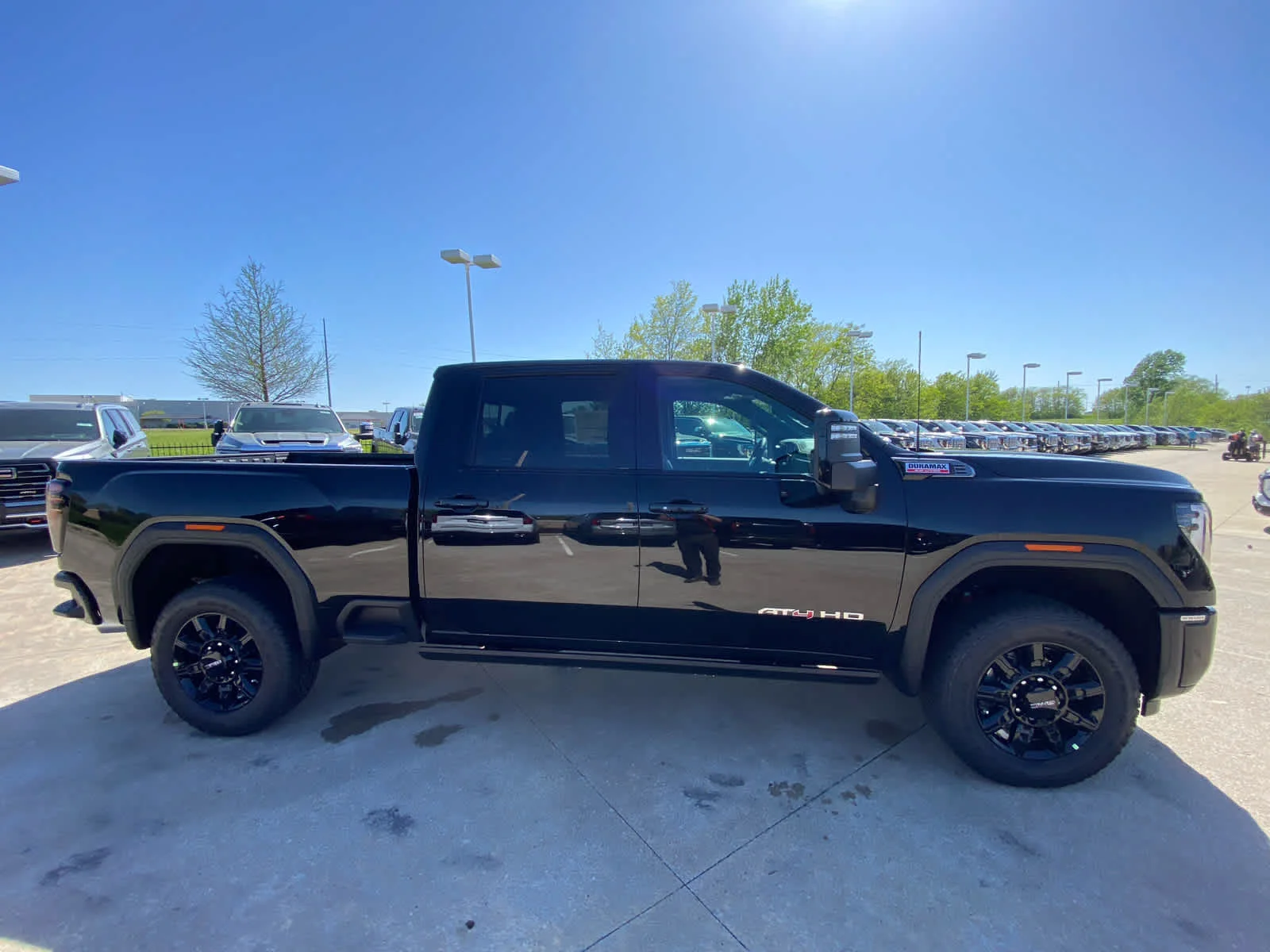 New 2026 Onyx Black GMC AT4 image 5