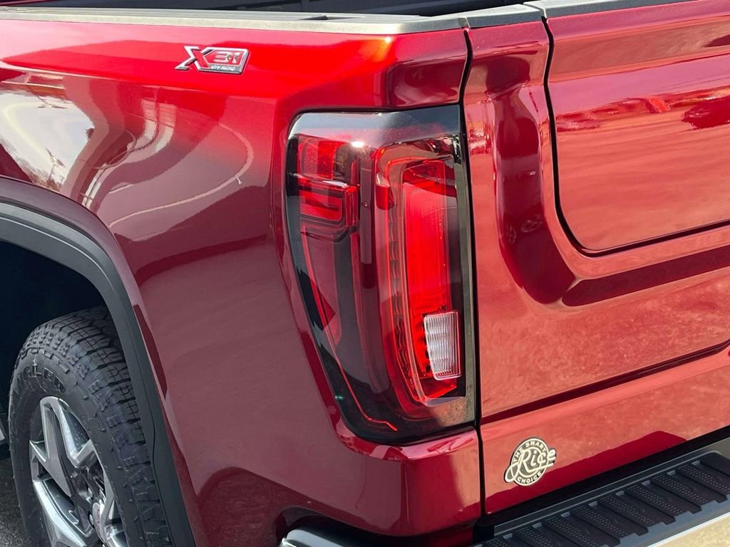 2026 GMC Sierra 1500 SLT - Photo 10