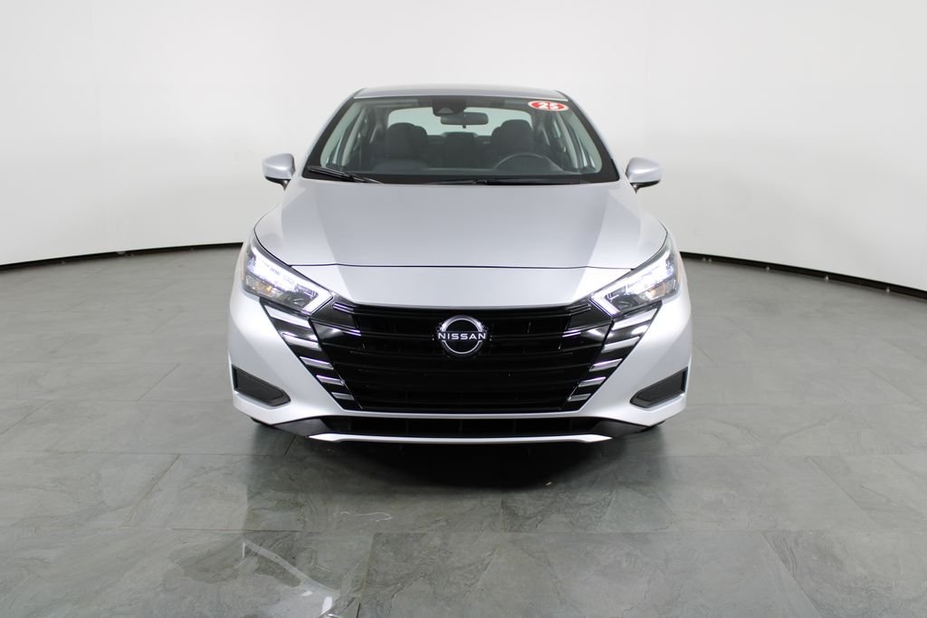 2025 Nissan Versa Sedan SV - Photo 13