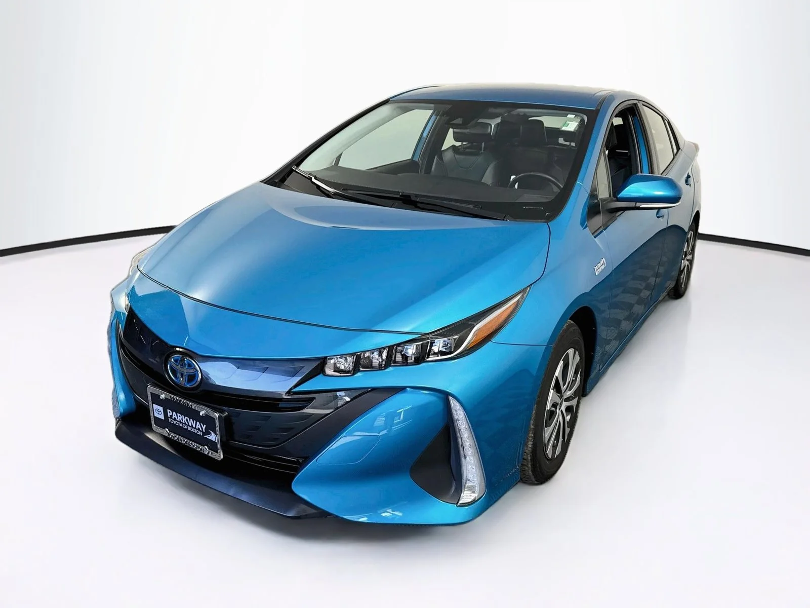Certified Used 2022 Blue Toyota XLE image 3