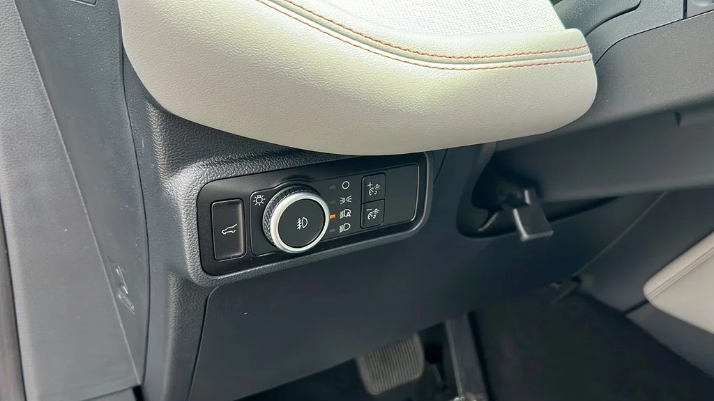 New 2026 Vapor Blue Metallic Ford Active image 15