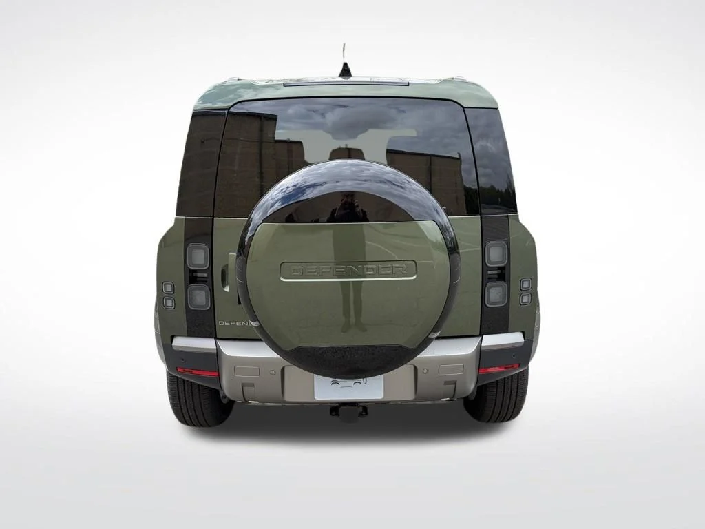 New 2026 Woolstone Green Land Rover S image 7