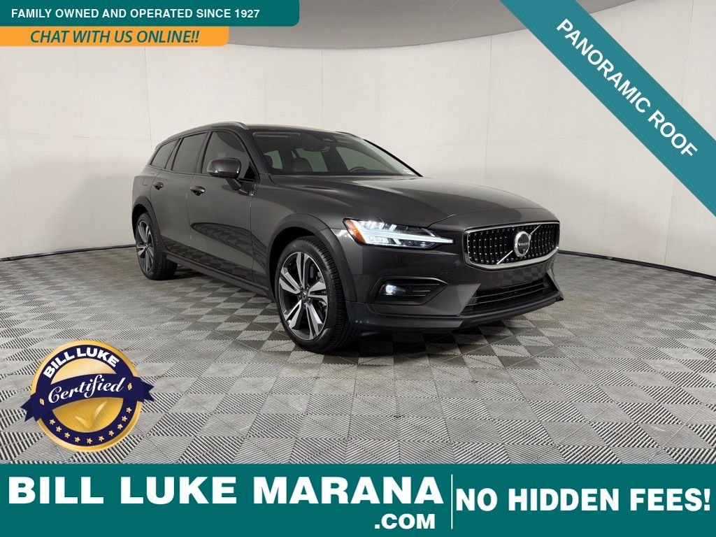 2025 Volvo V60 Cross Country B5 Plus AWD's photo