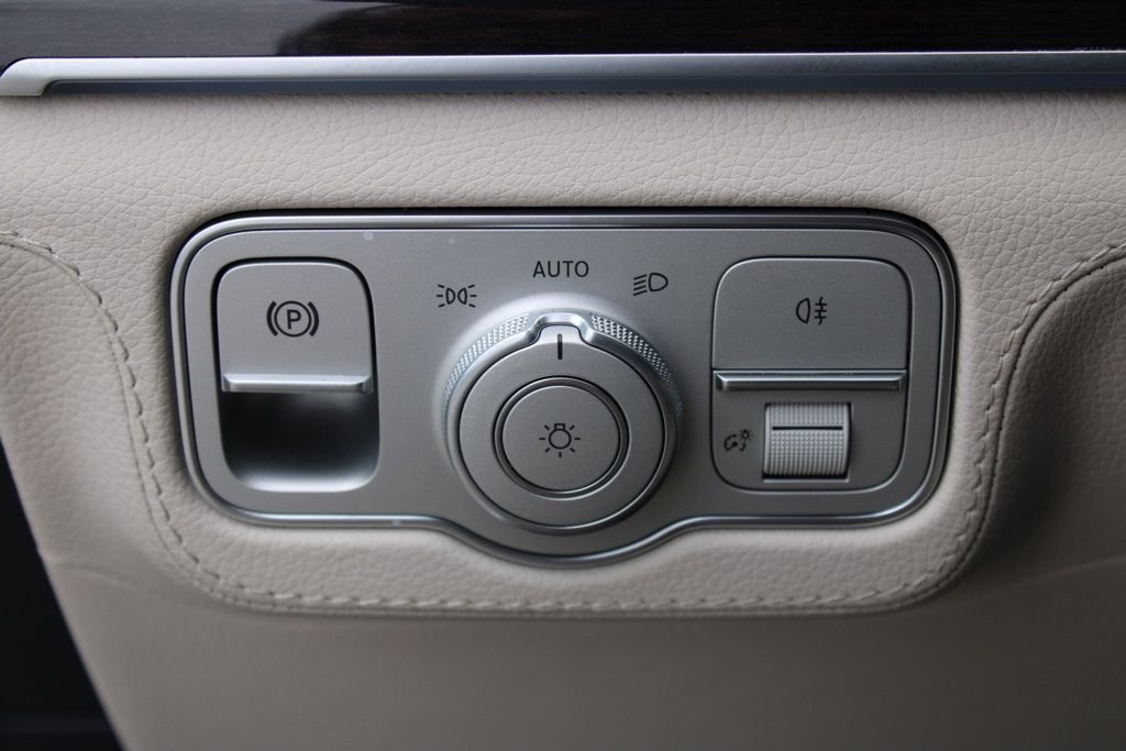 2025 Mercedes-Benz GLE GLE580 - Photo 12