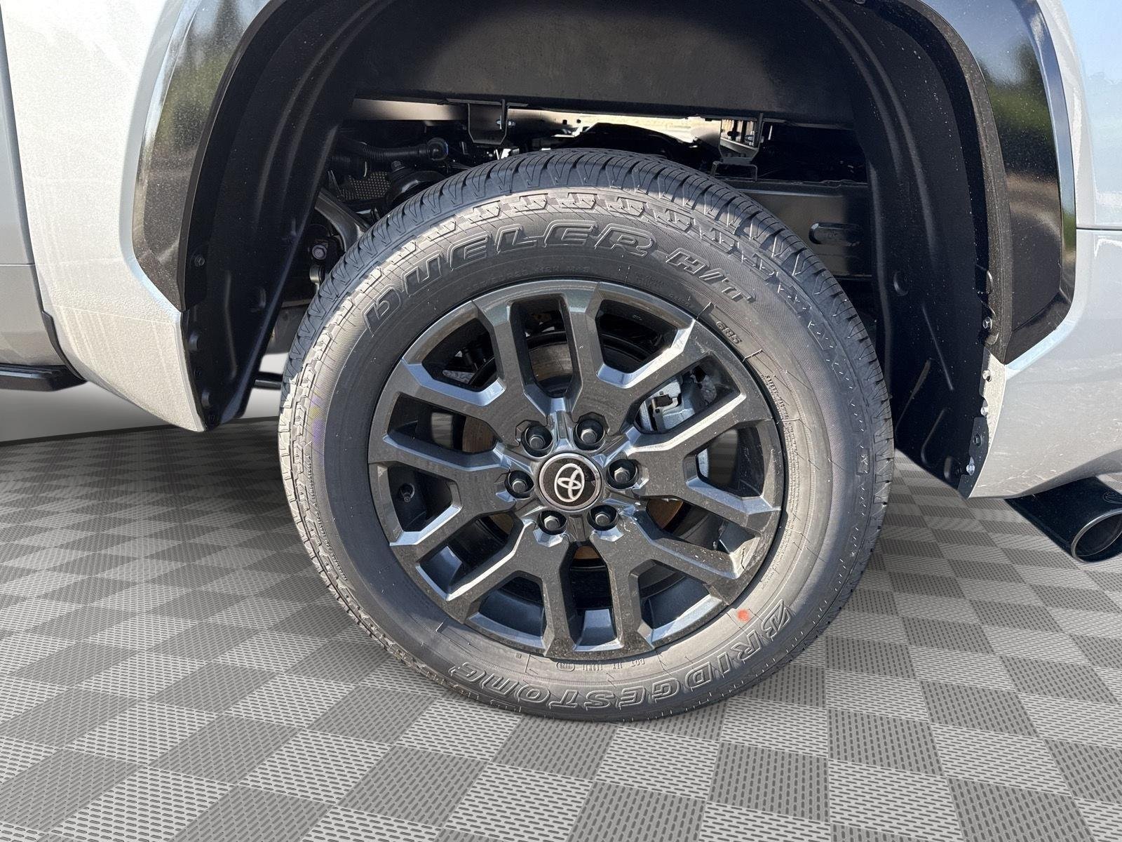 2026 Toyota Tundra Platinum - Photo 12