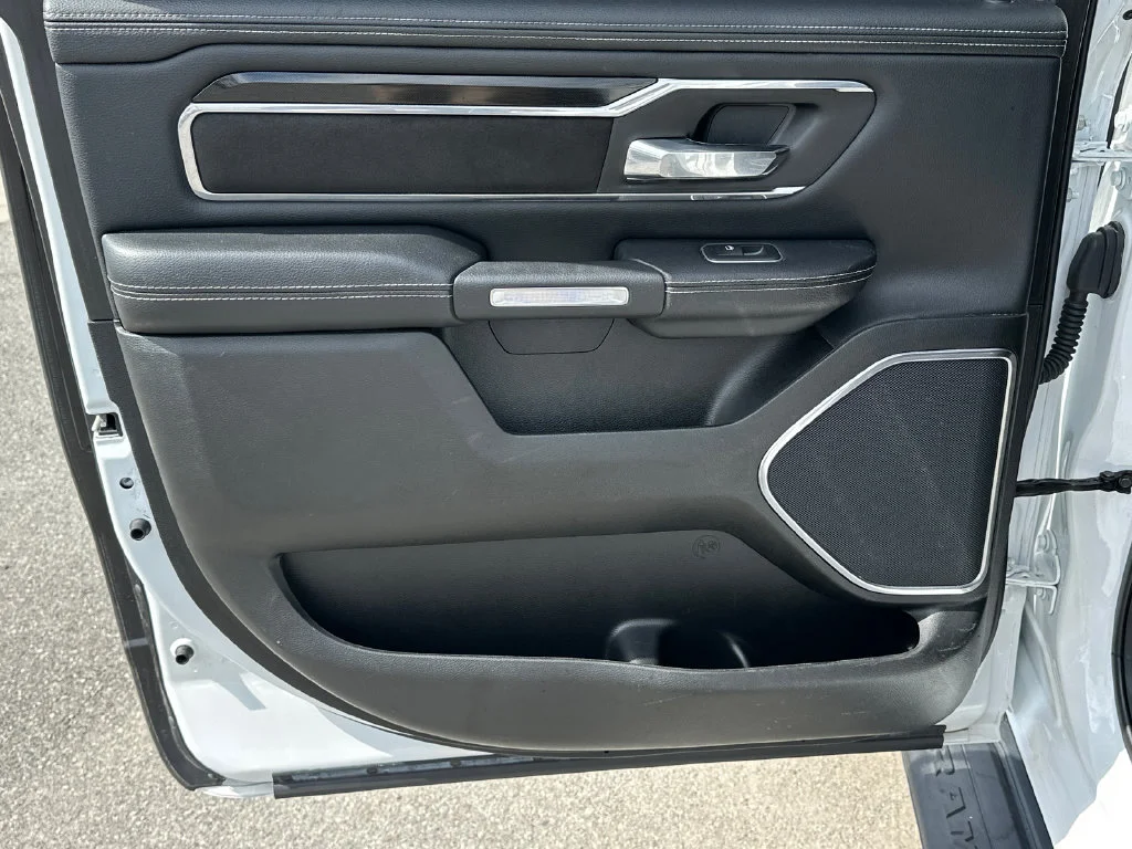 Used 2022 White Ram Laramie image 21