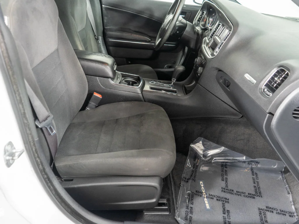 2014 Dodge Charger SE - Photo 8