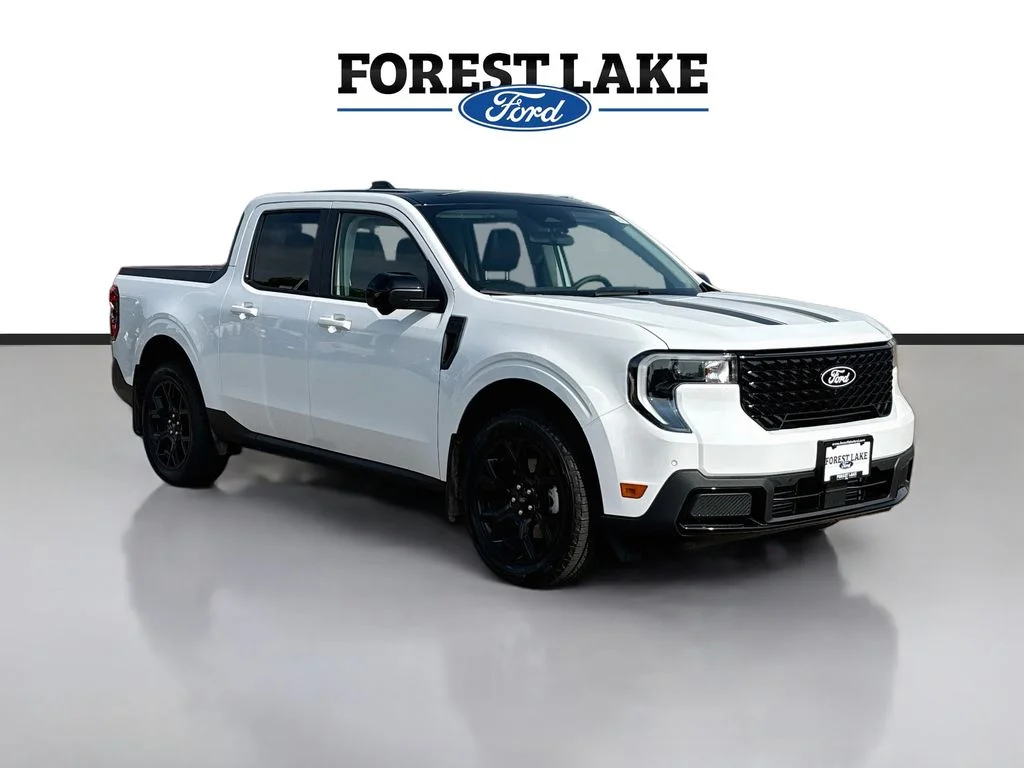 Used 2025 Oxford White Ford Lariat image 1