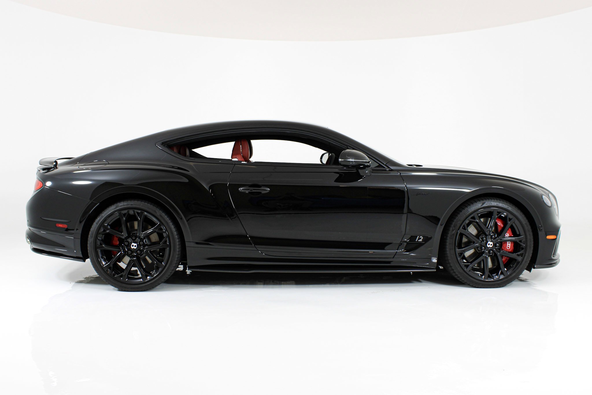 Used 2024 Black Bentley  image 10