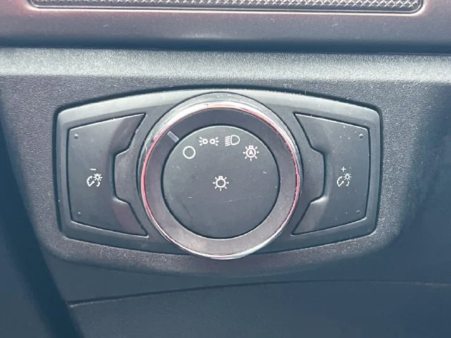 Used 2020 Silver Ford S image 29