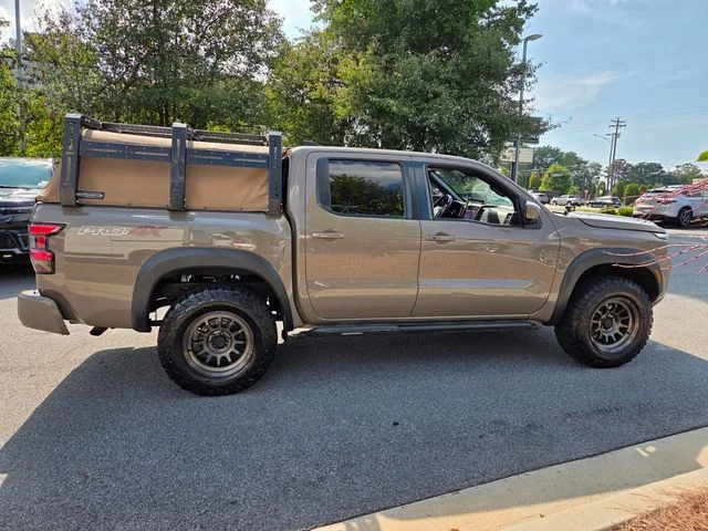 Used 2022  Nissan PRO-4X image 10