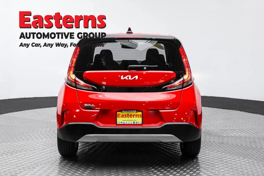 Used 2024 Red Kia LX image 6