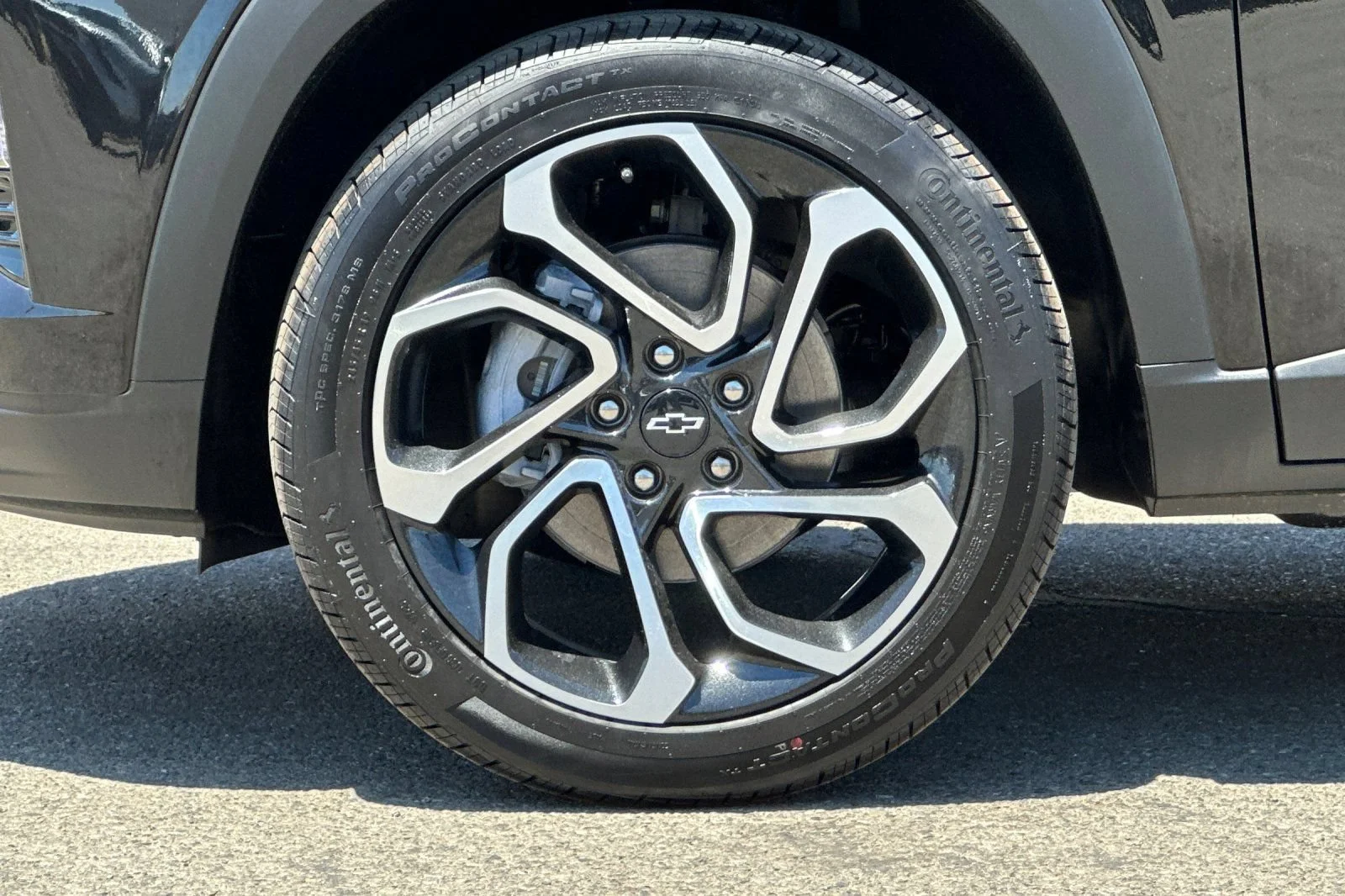 New 2026 Mosaic Black Metallic Chevrolet 2RS image 26