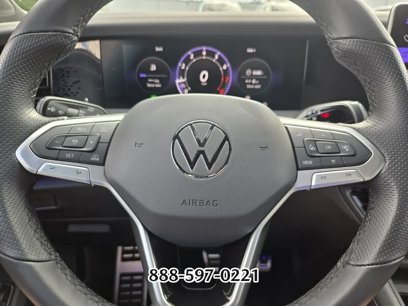 Used 2025 Platinum Gray Metallic Volkswagen 2.0T SE R-LINE BLACK image 26