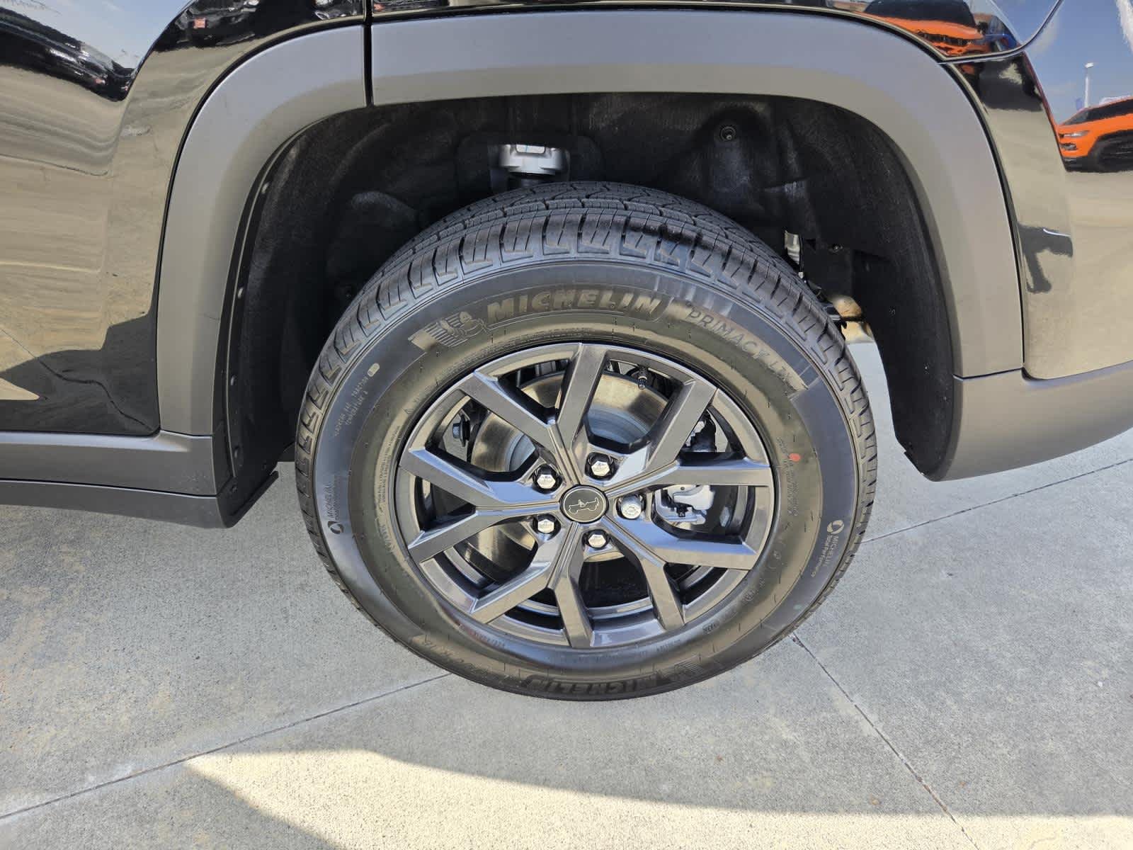 New 2027 High-Gloss Black Paint Jeep Laredo Altitude image 20