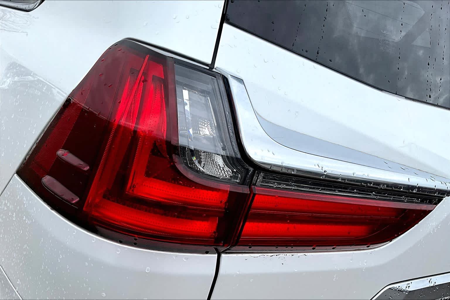 Used 2020 Eminent White Pearl Lexus  image 29