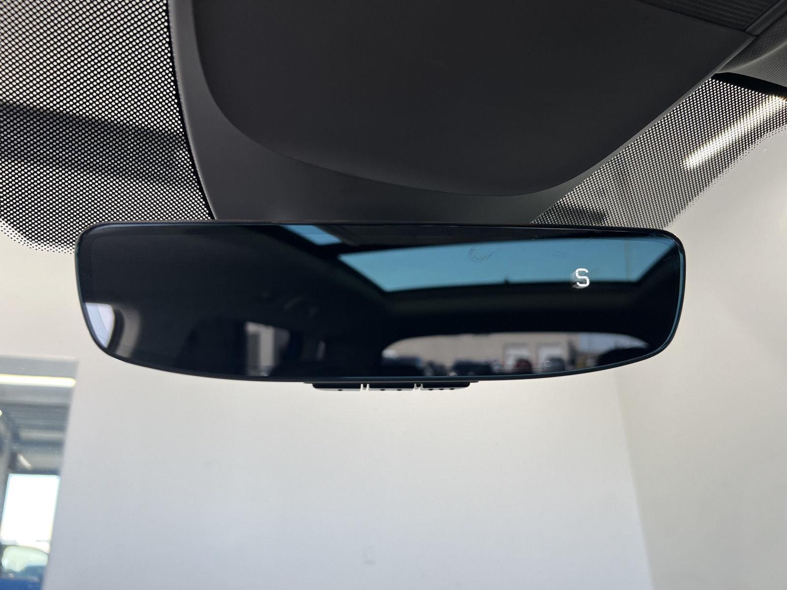 2023 Volkswagen Taos SEL - Photo 23