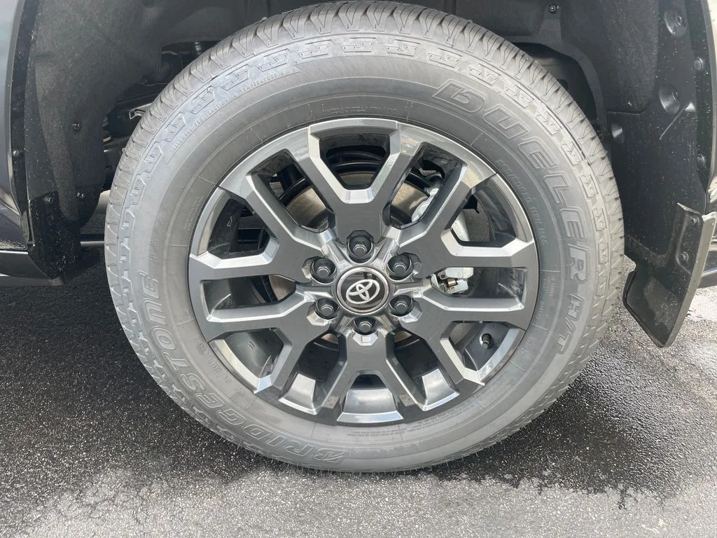 2026 Toyota Sequoia Platinum - Photo 9