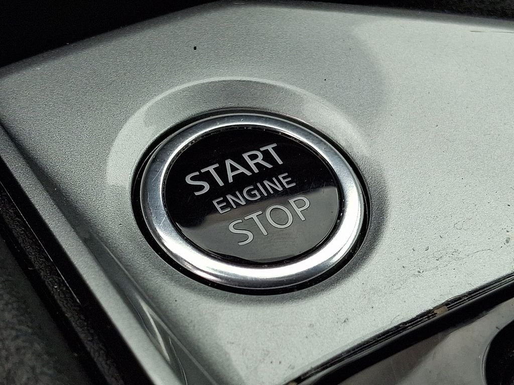 Used 2025 Silver Nissan 2.5 SV image 25