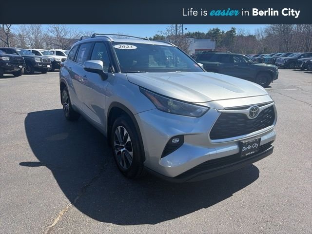 Used 2023 Silver Toyota XLE image 1