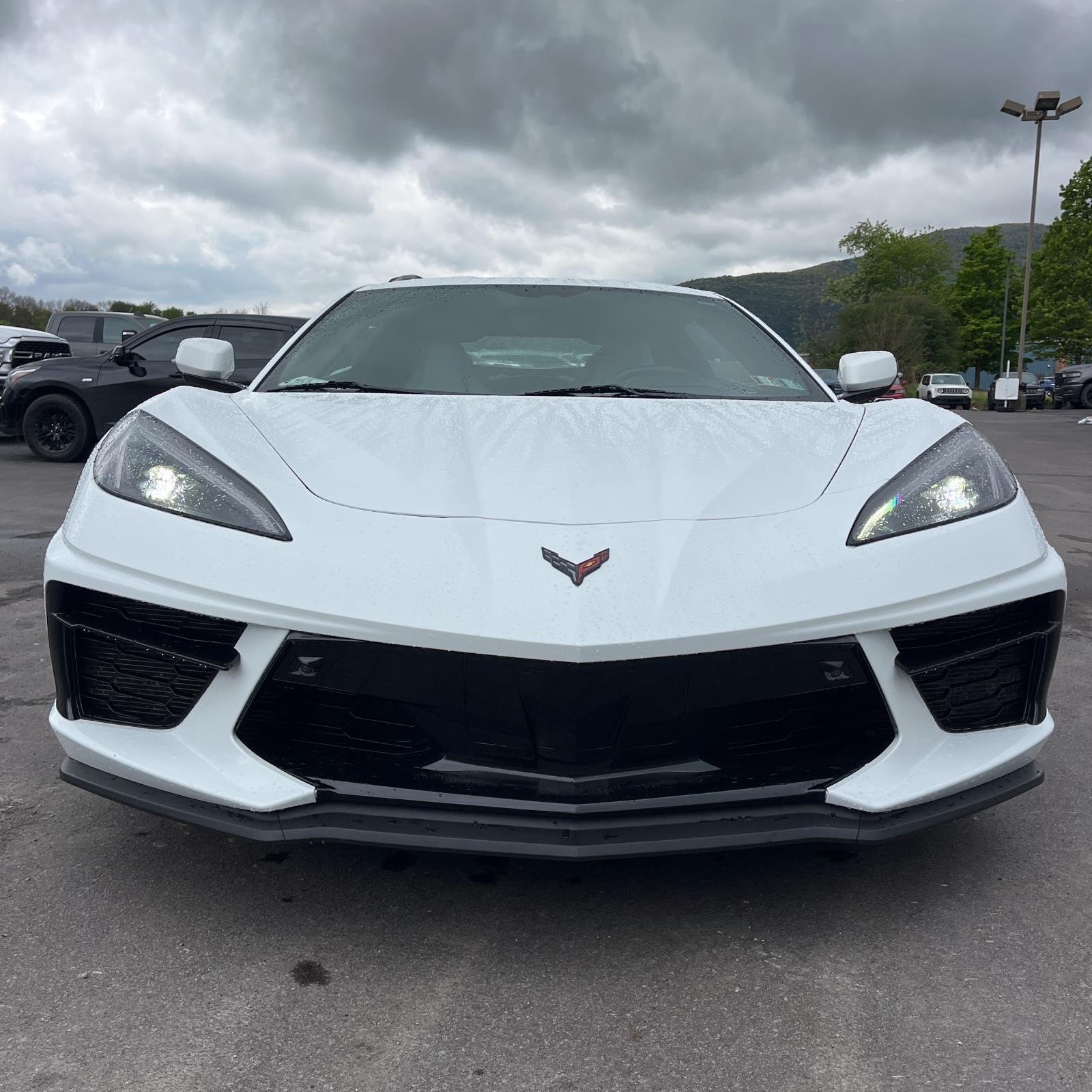 Used 2022 Arctic White Chevrolet 2LT image 8