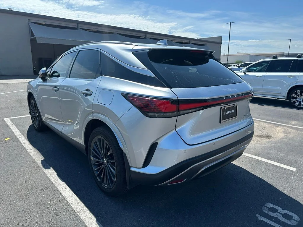 Used 2025 Silver Lexus 350h Premium image 8