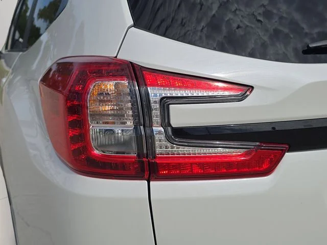 Used 2023 White Subaru Onyx Edition Limited image 7