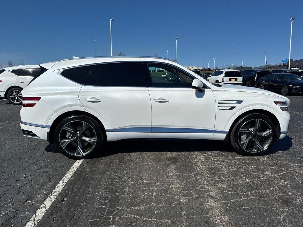 New 2026 Uyuni White Genesis 3.5T Prestige image 2
