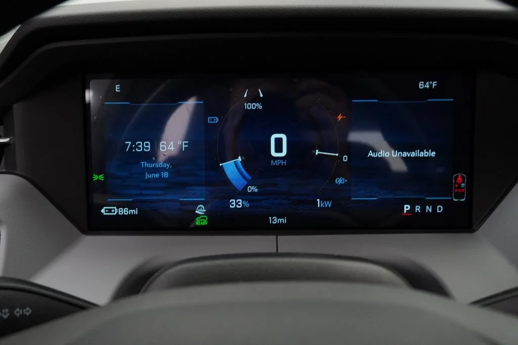 New 2027 Summit White Chevrolet LT image 14