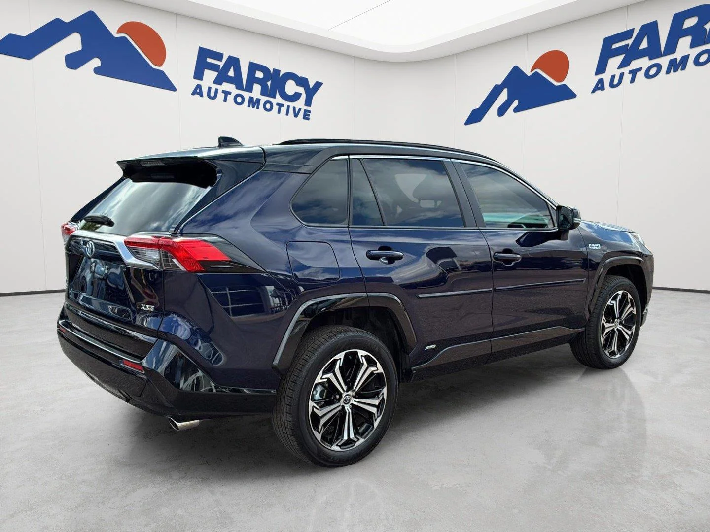 Used 2024 Blueprint w/Midnight Black Metallic Roof Toyota XSE image 5