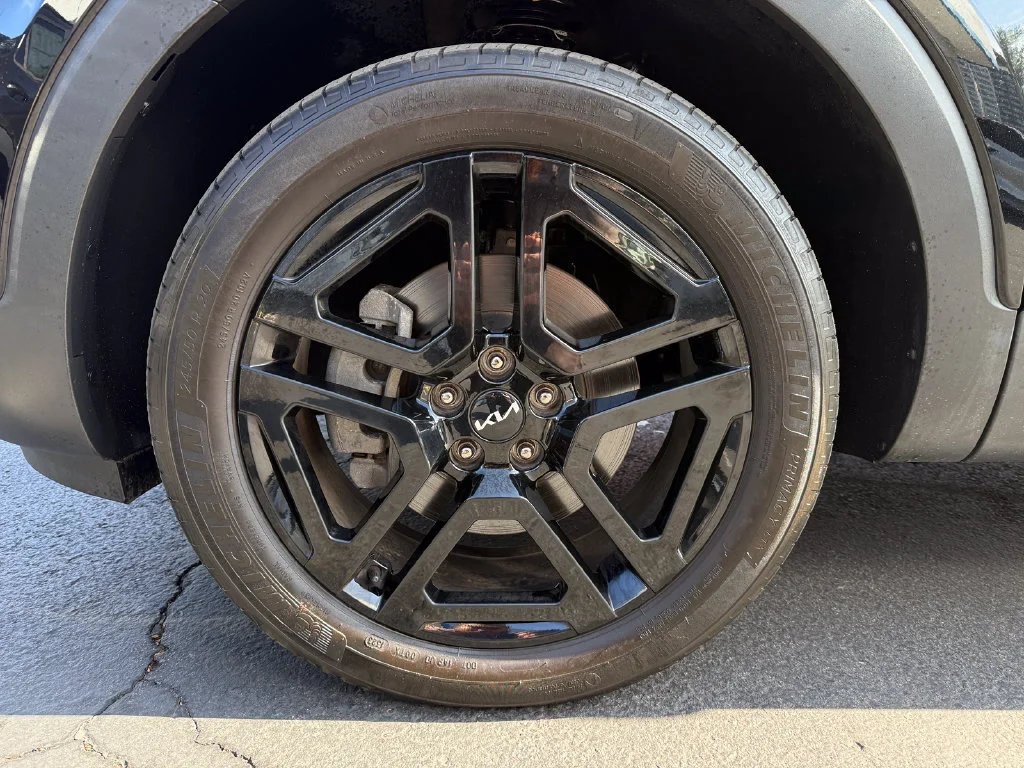 Used 2023 Black Kia SX Prestige X-Line image 13