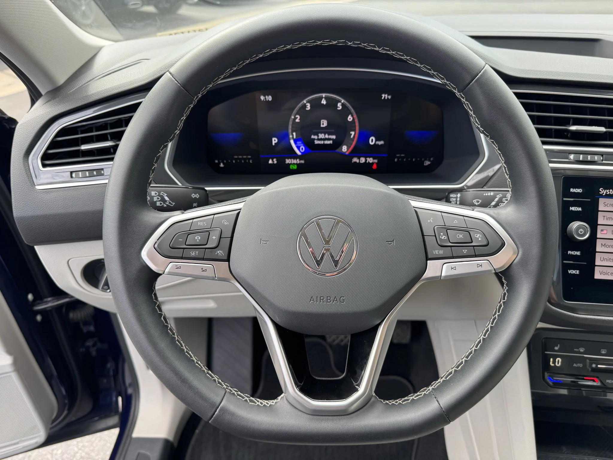 Used 2023 Atlantic Blue Metallic Volkswagen SE image 17